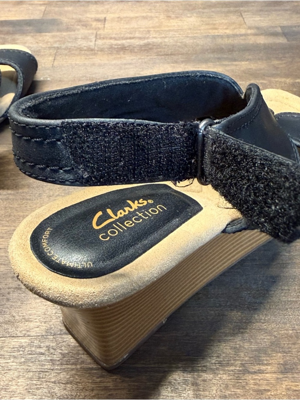 Clarks Black Leather Wedge Sandals with Tan Wedge - Picture 7 of 10